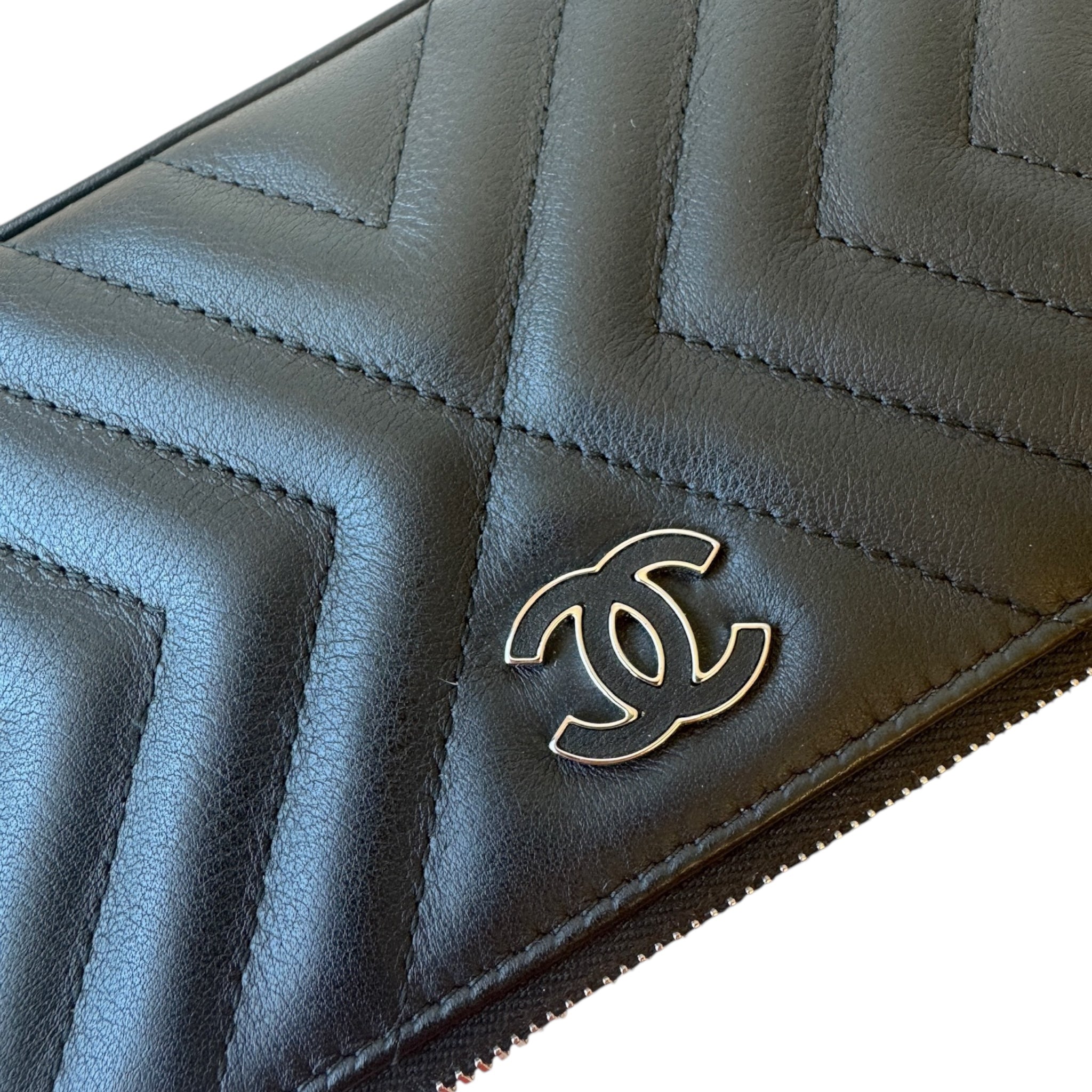 CC Calfskin Chevron Quilted Tassel Clutch With Chain Shoulder Bag - Product Image 2