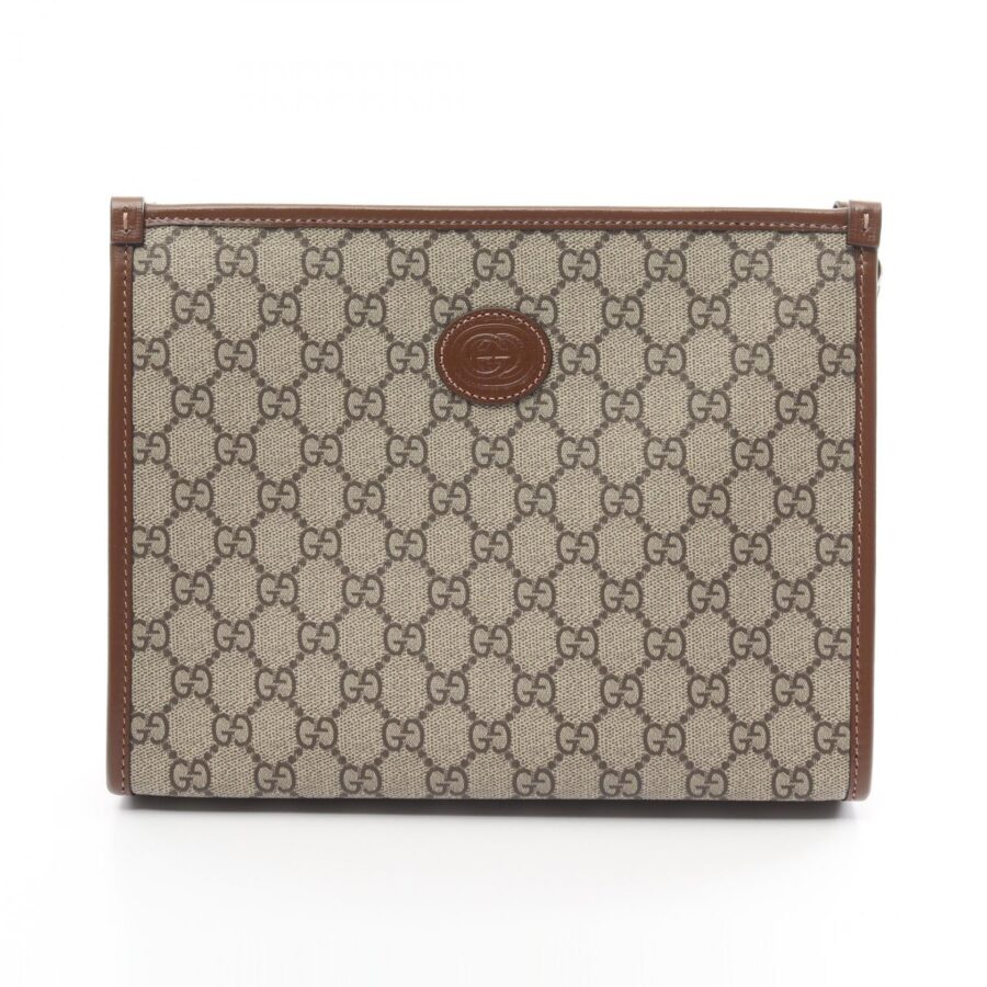 Gucci Interlocking G GG Supreme Clutch Bag | Studio Nafay