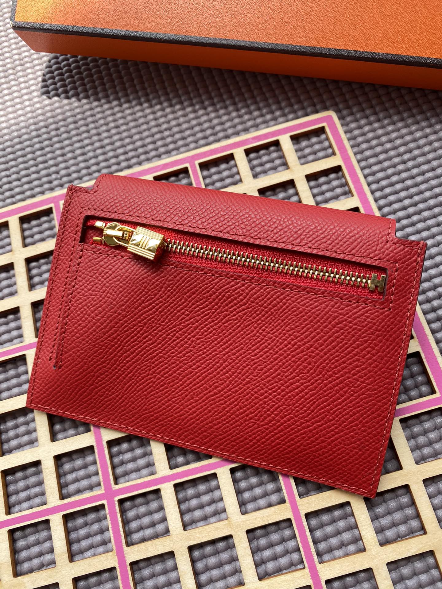 HM Kelly Pocket 13.5 Rosso Epsom Ghw
