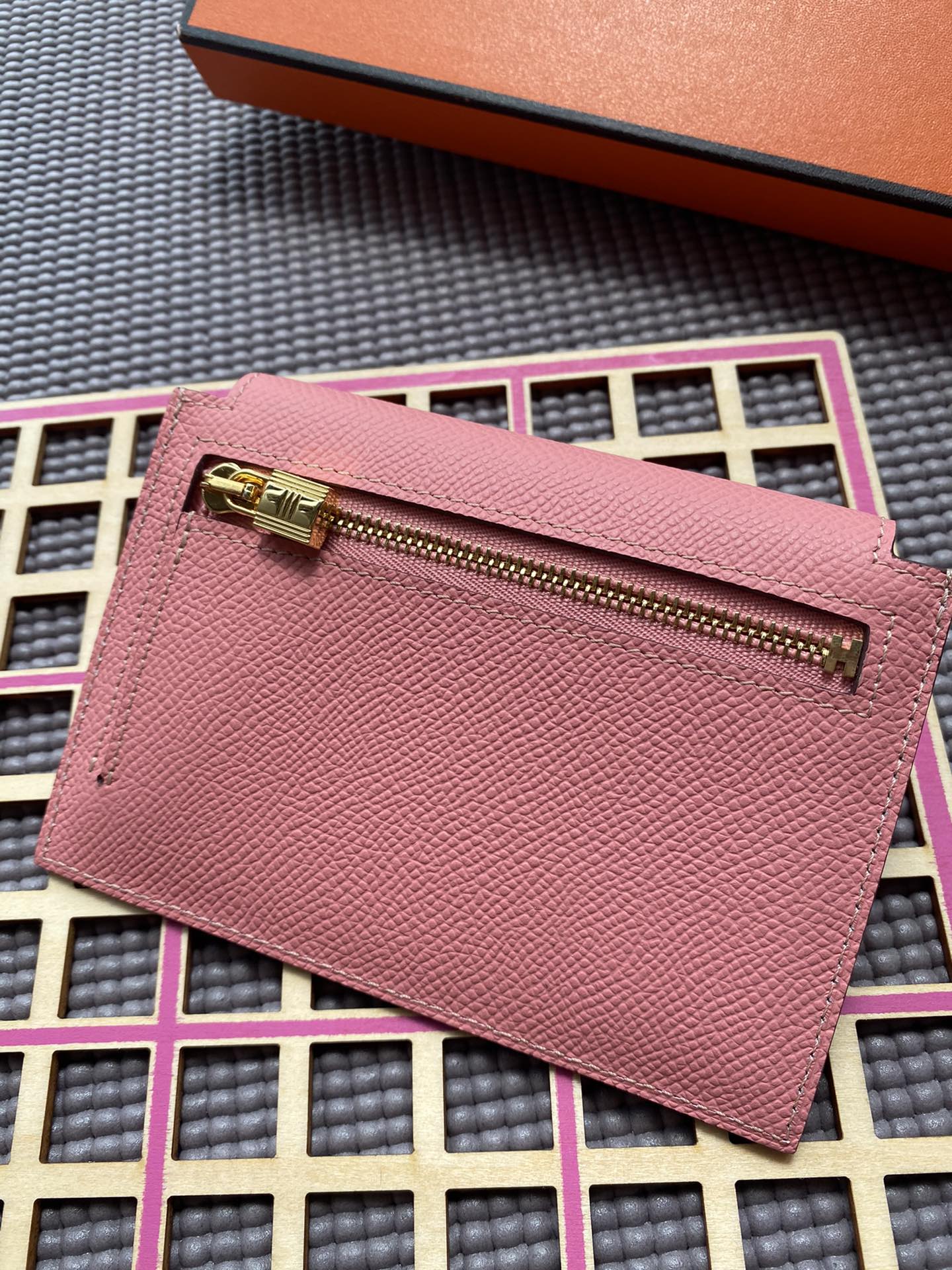HM Kelly Pocket 13.5 Rose Epsom GHW