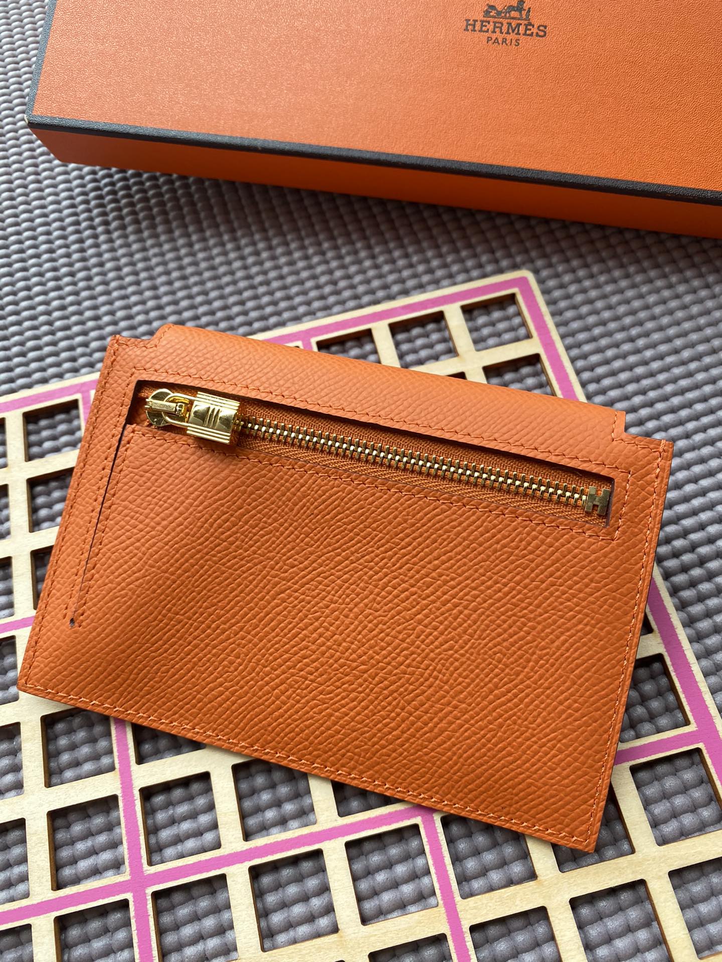 HM Kelly Pocket 13.5 Arancione Epsom Ghw