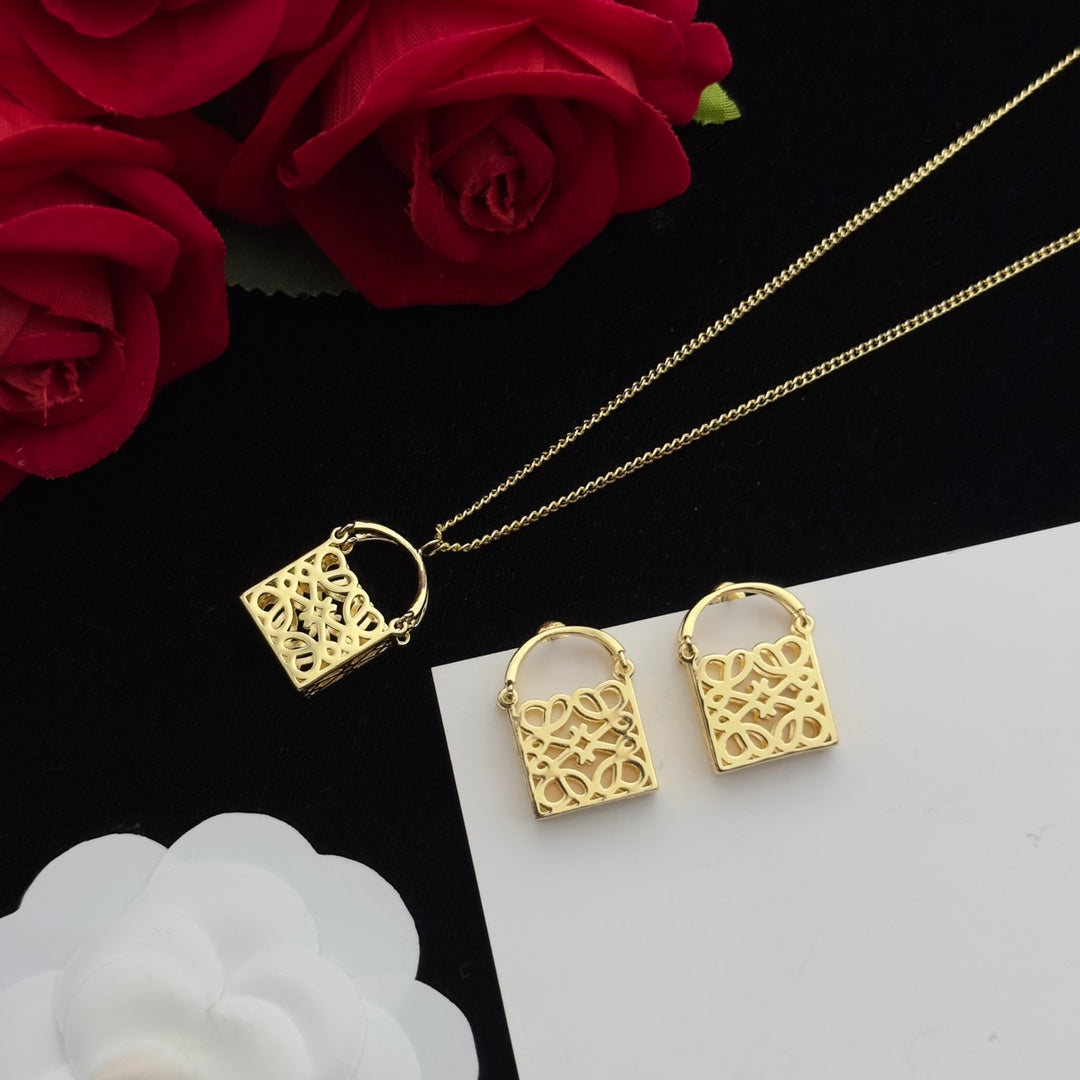 BOUCLES D'OREILLES ANAGRAM DORÉES