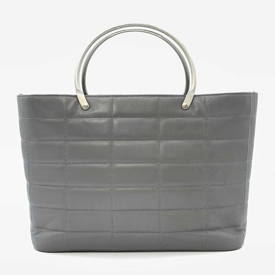 Chanel Chocolate Bar Handbag Gray Leather | Studio Nafay