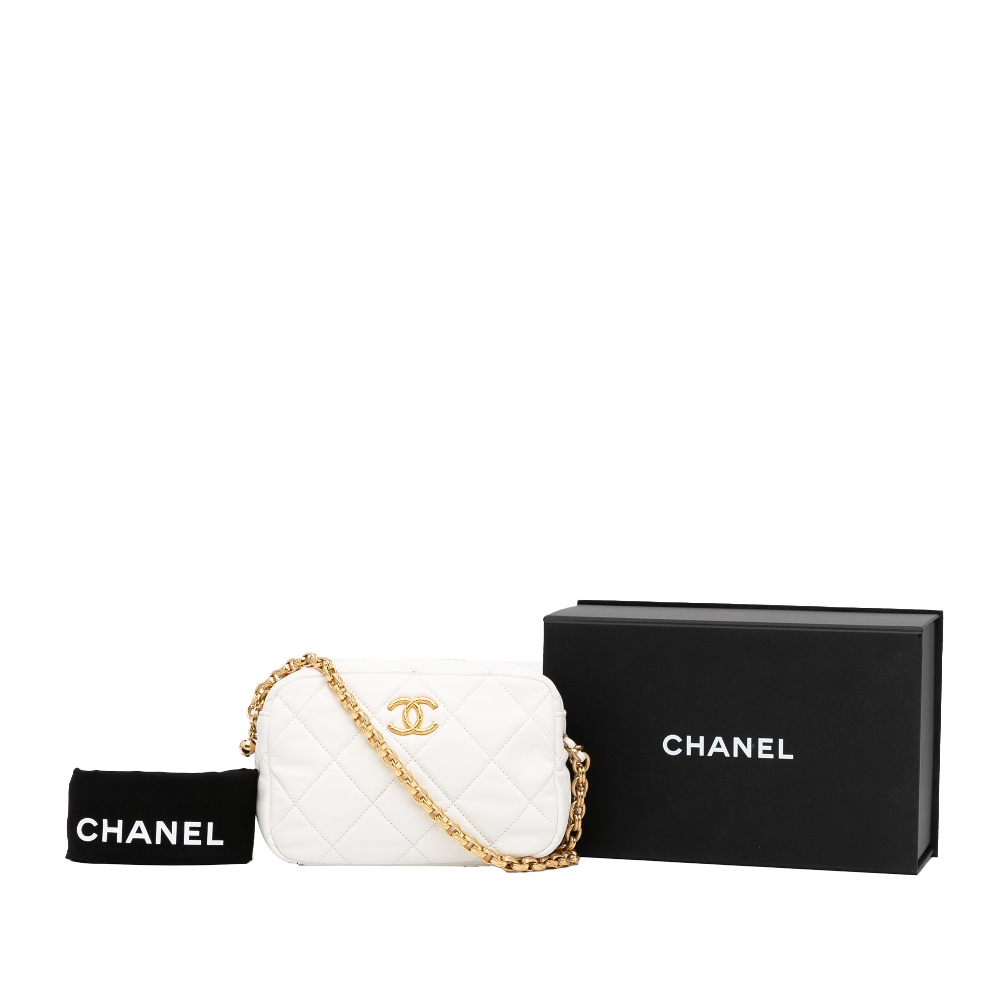 Chanel Sac Camera Small Blanc matelassé en agneau Or
