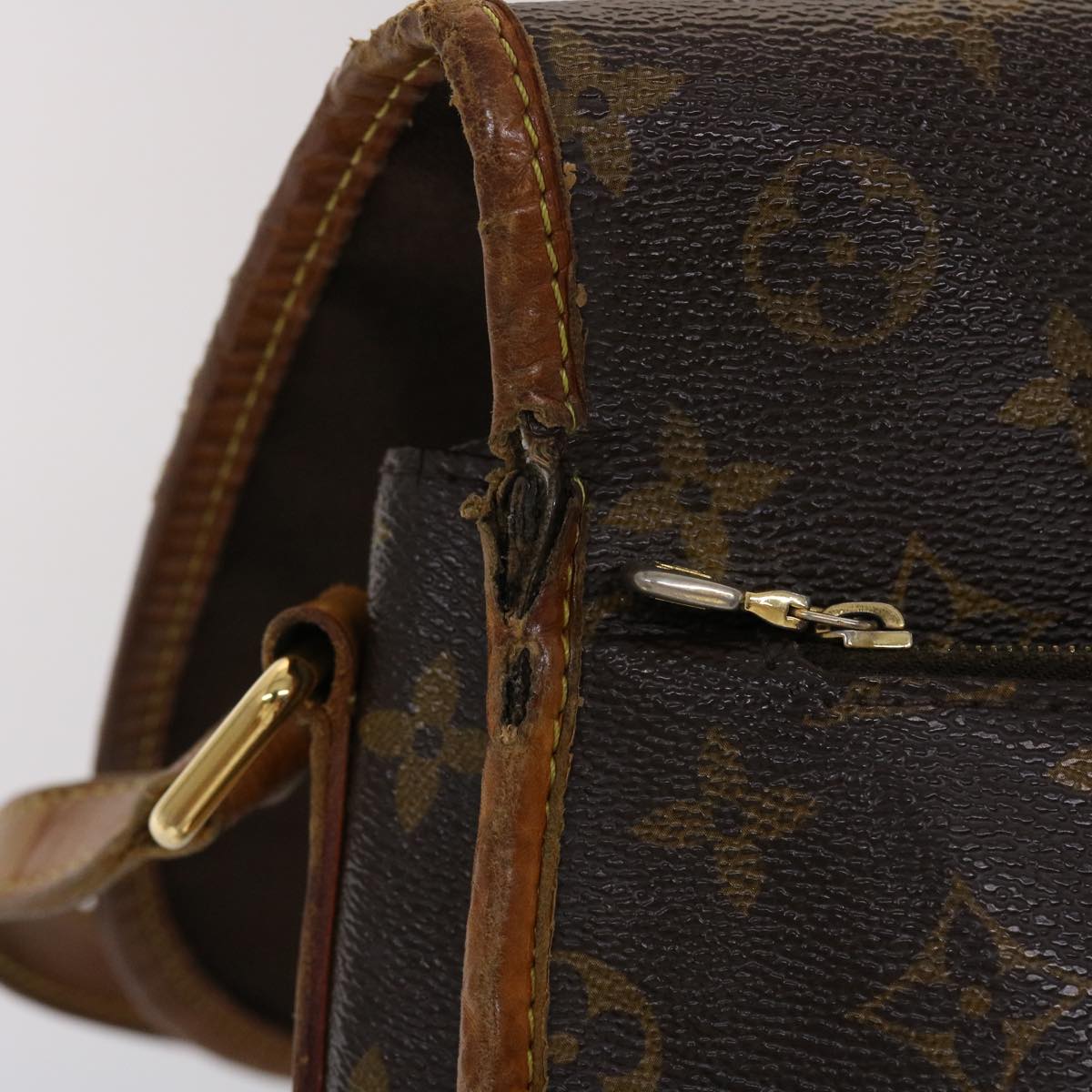 LOUIS VUITTON Monogram Menilmontant MM Shoulder Bag LV Auth 45491 - Product Image 2