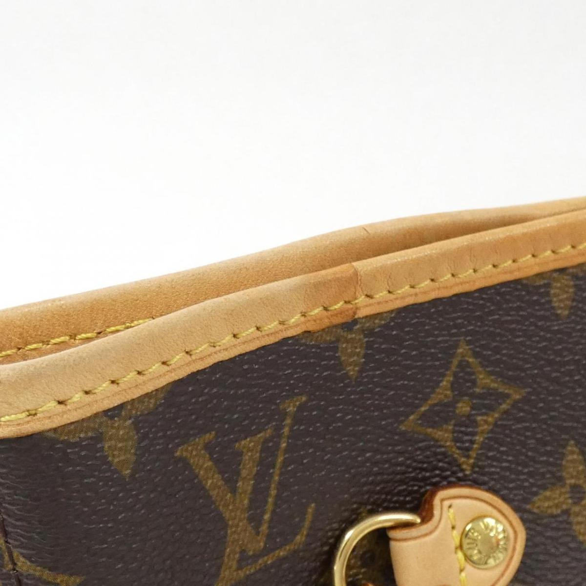 Louis Vuitton MM Monogram Neverfull Bag