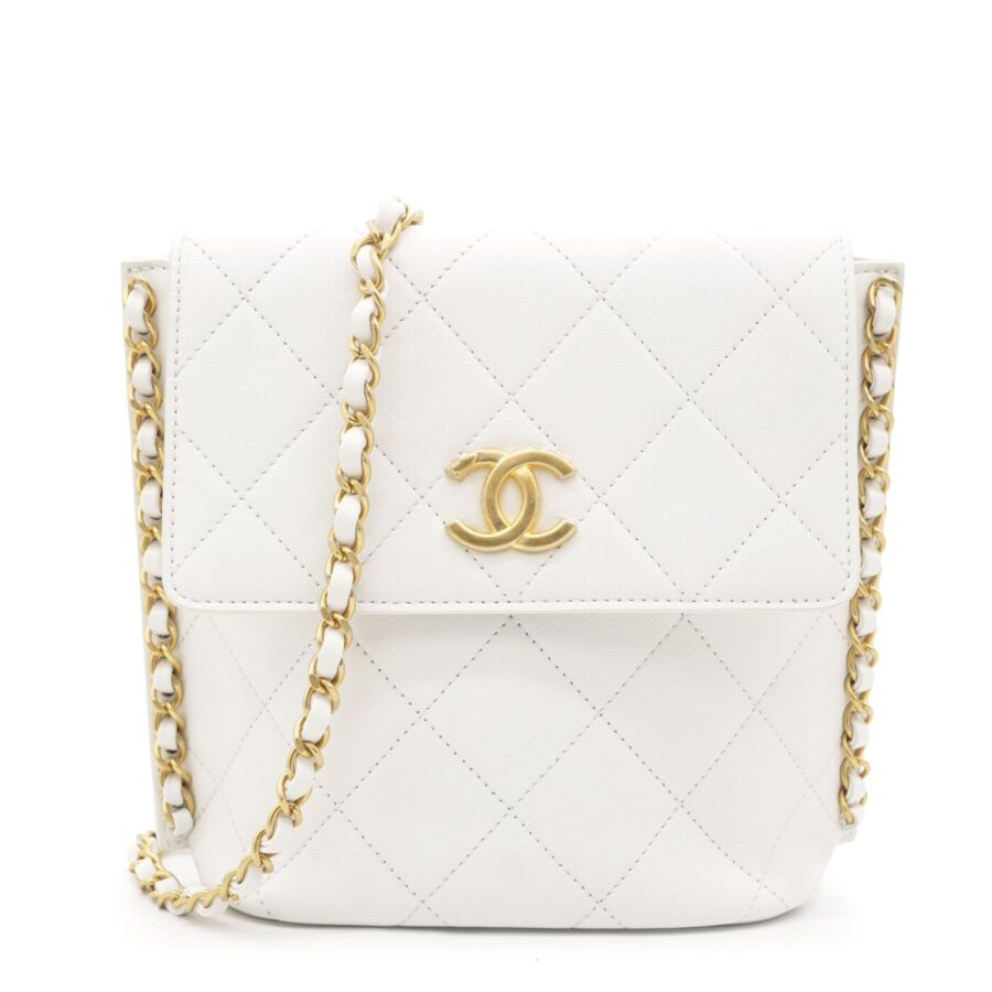 Chanel Chain Edge Detail Flap Bag White | Studio Nafay