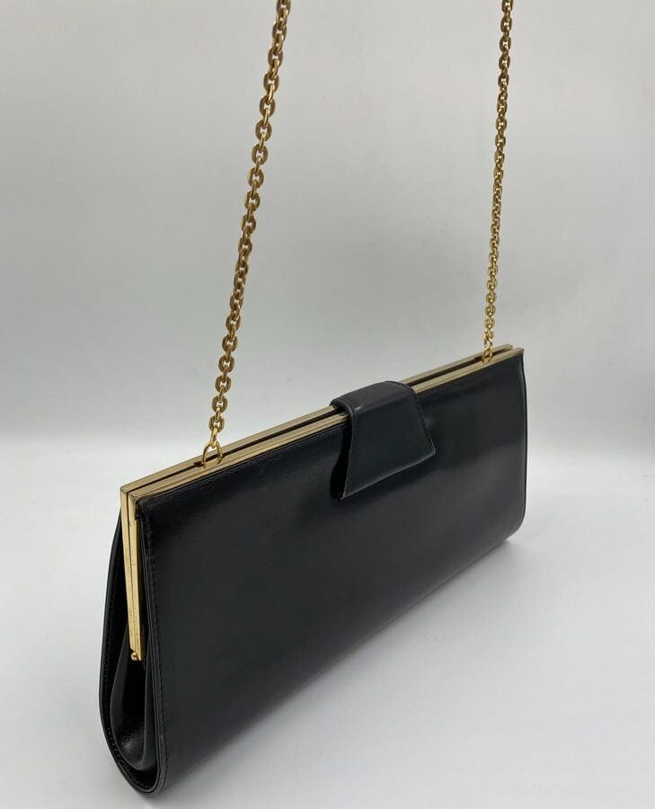 Gucci Shoulder Bag w Chain | Studio Nafay