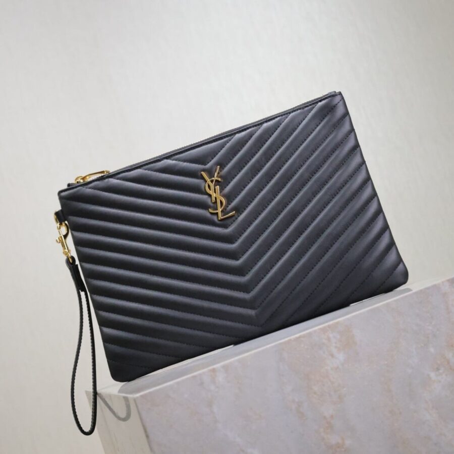 CLUTCH 30 IN BLACK QUILTED CALFSKIN GOLD BUCKLE | Studio Nafay