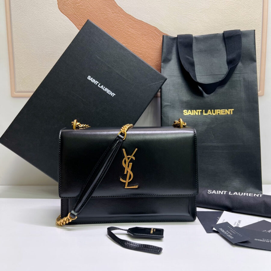 SUNSET MEDIUM 22 IN BLACK CALFSKIN GOLD HARDWARE | Studio Nafay