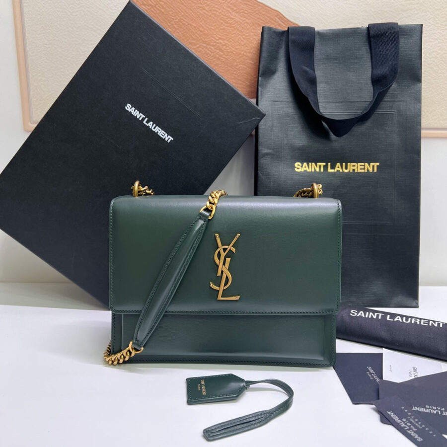 SUNSET MEDIUM 22 IN DARK GREEN CALFSKIN GOLD HARDWARE | Studio Nafay