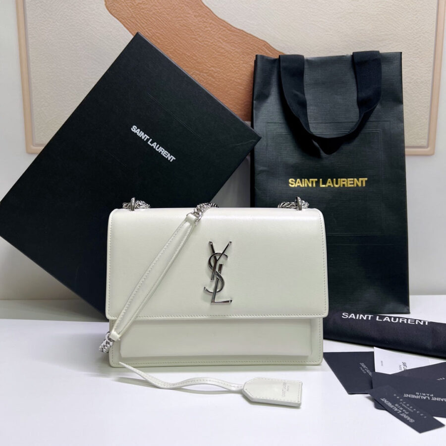 SUNSET MEDIUM 22 IN WHITE CALFSKIN SILVER HARDWARE | Studio Nafay