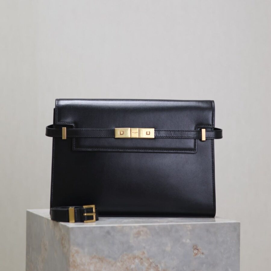 MANHATTAN MEDIUM 29 IN BLACK SMOOTH CALFSKIN GOLD BUCKLE | Studio Nafay