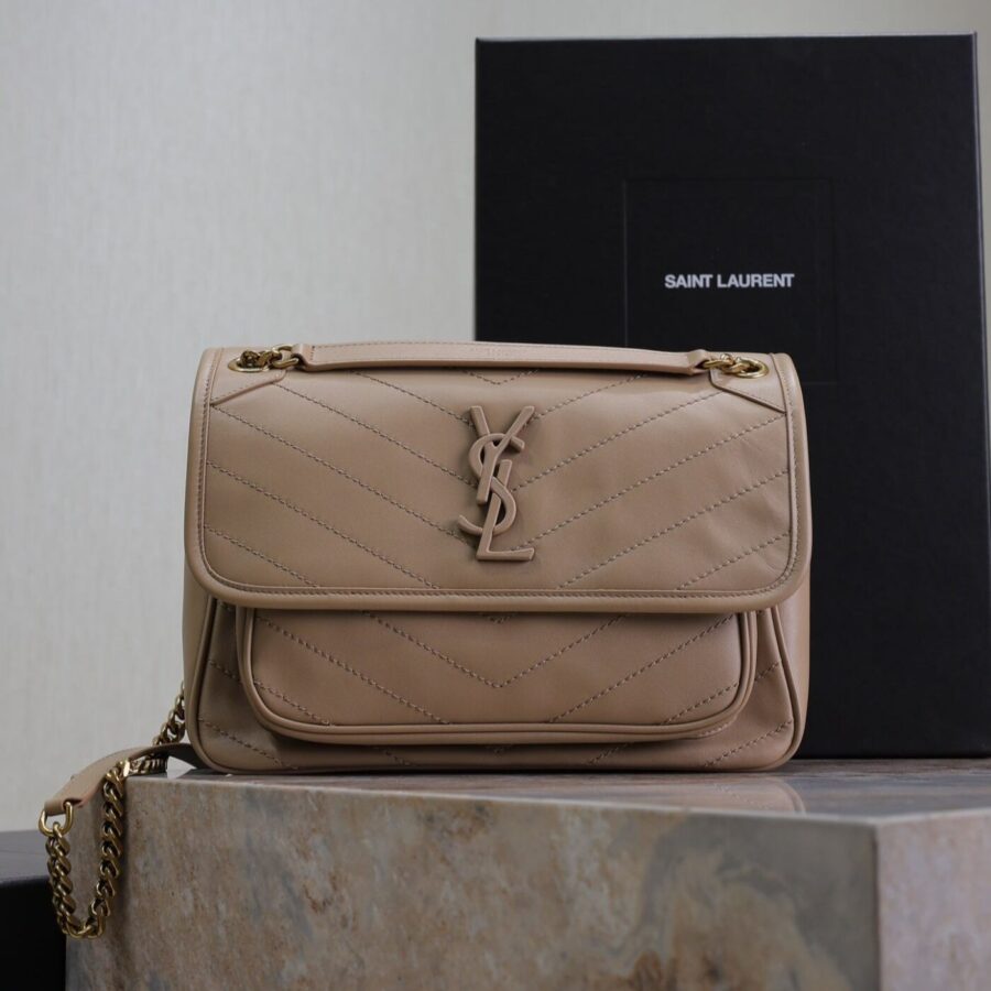 NIKI MEDIUM 28 IN LIGHT BROWN LAMBSKIN GOLD CHAIN | Studio Nafay