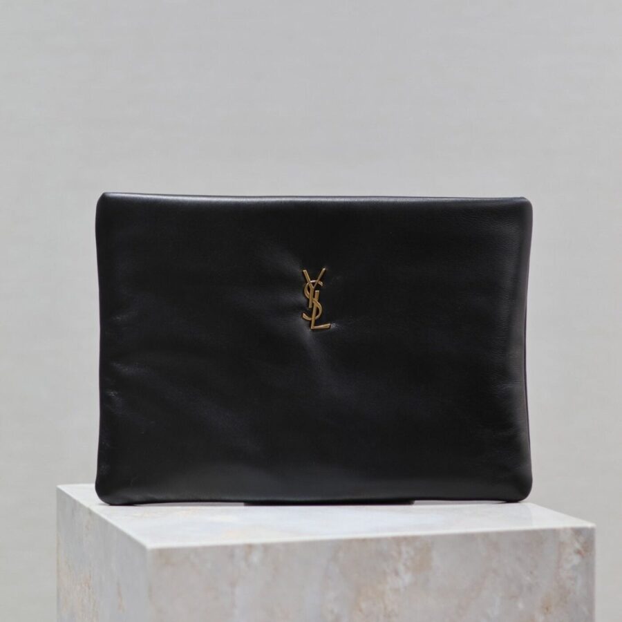 CALYPSO LARGE POUCH 30 IN BLACK SMOOTH LAMBSKIN | Studio Nafay