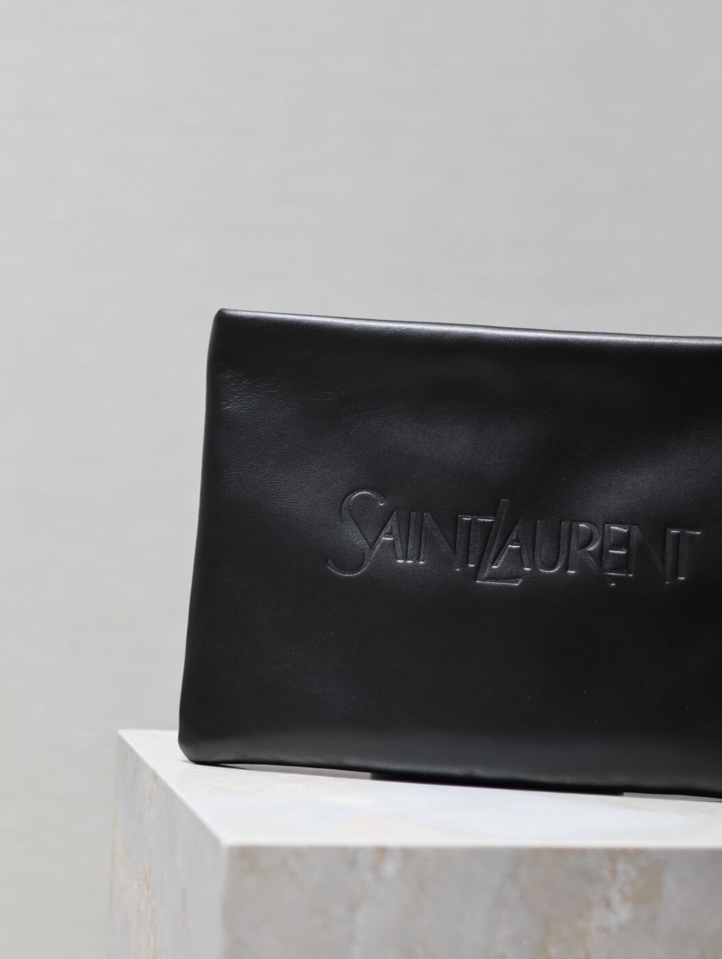 Pouch 30 IN Black Calfskin WITH Embossed LOGO