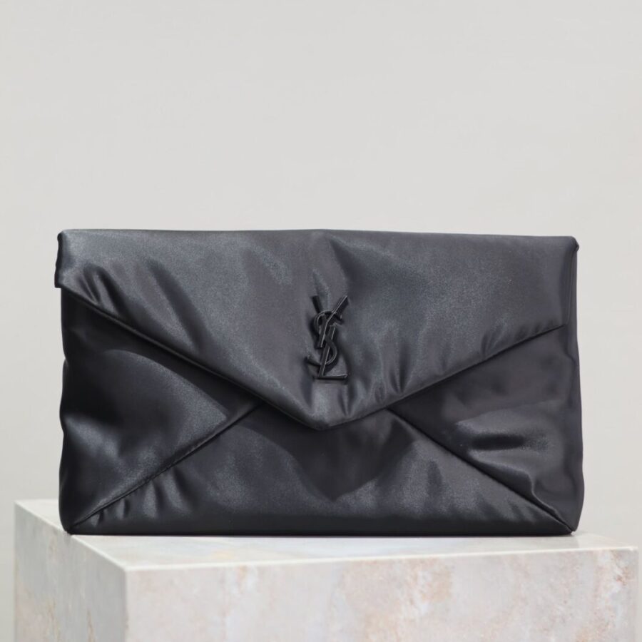 ENVELOPE CLUTCH 29 IN BLACK NYLON BLACK LOGO | Studio Nafay