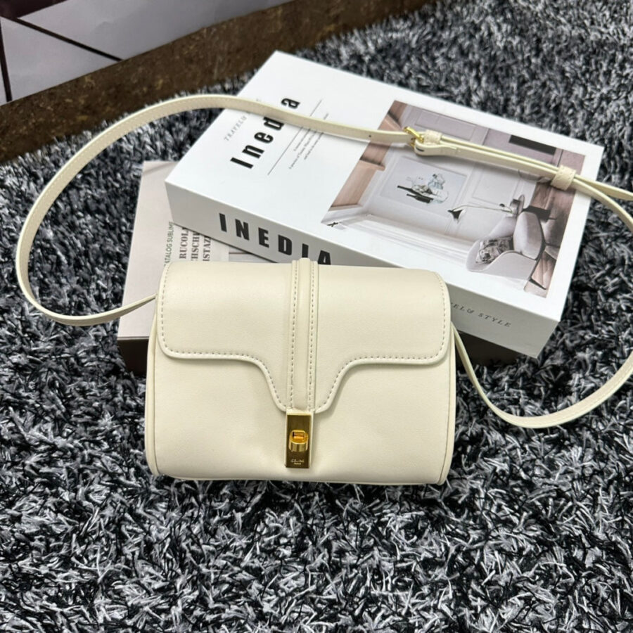 CLASSIC MINI 18 WHITE CALFSKIN | Studio Nafay