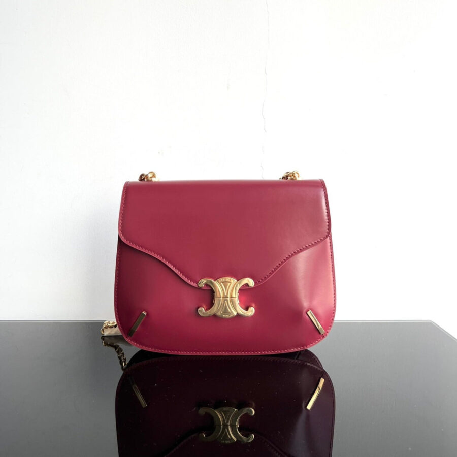 Designer handbag red – front view