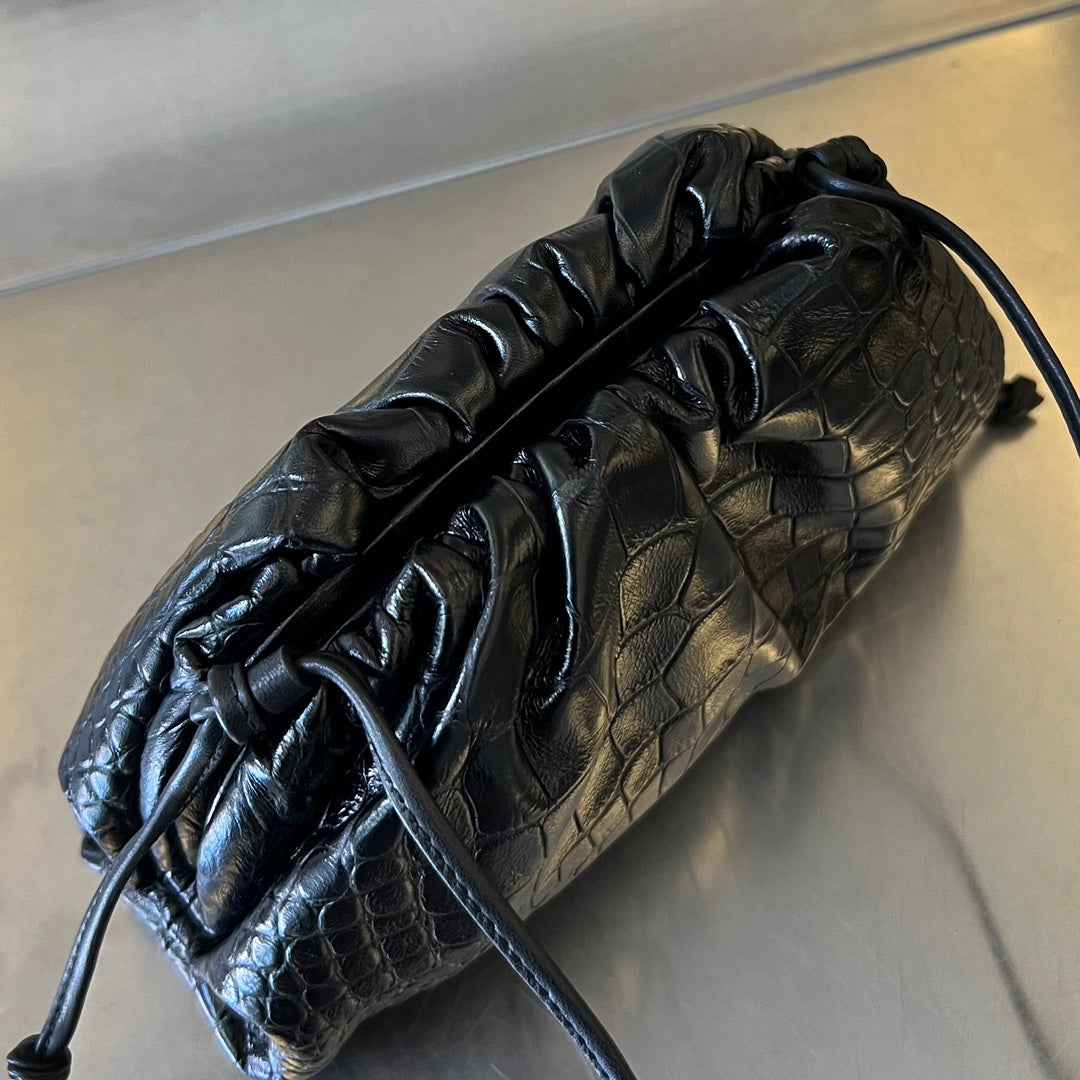 Studio Nafay – Mini Pouch 22cm – Black Calfskin