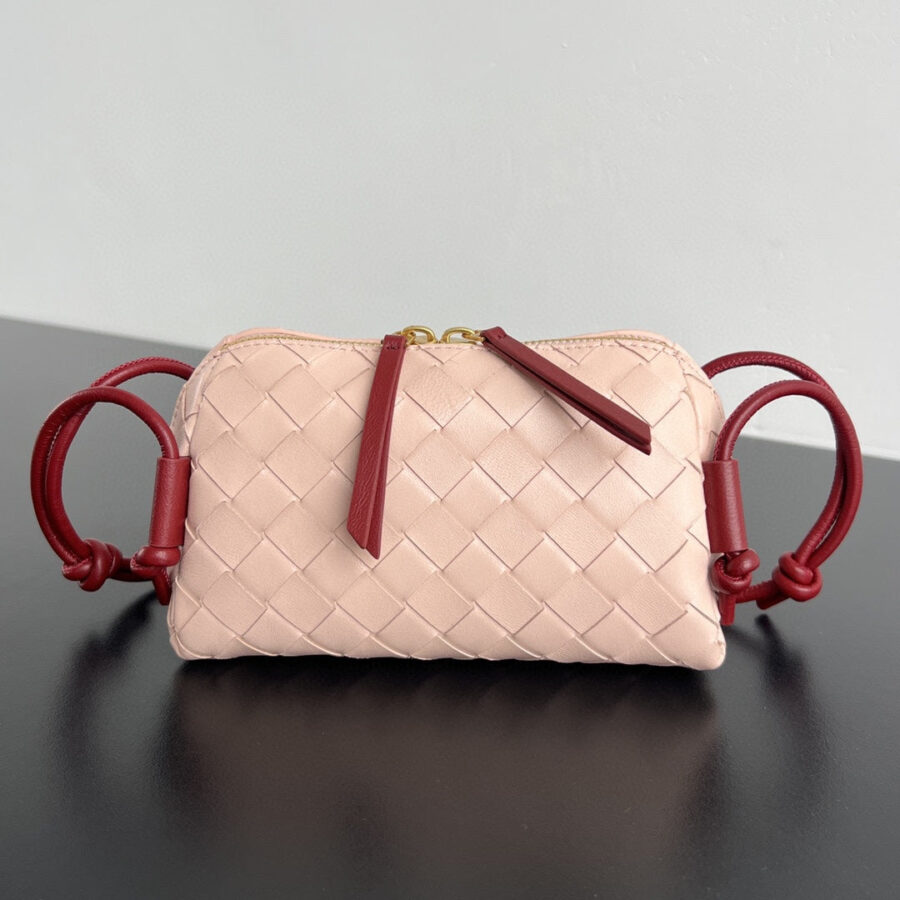 BV Concert Pouch 18.5cm Nude Red Lambskin | Studio Nafay