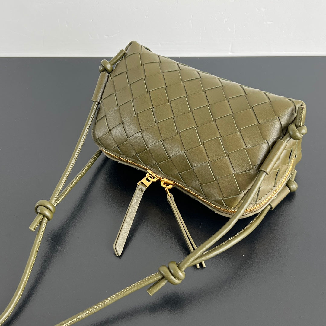 Studio Nafay – Concert Pouch 18.5cm – Khaki Lambskin