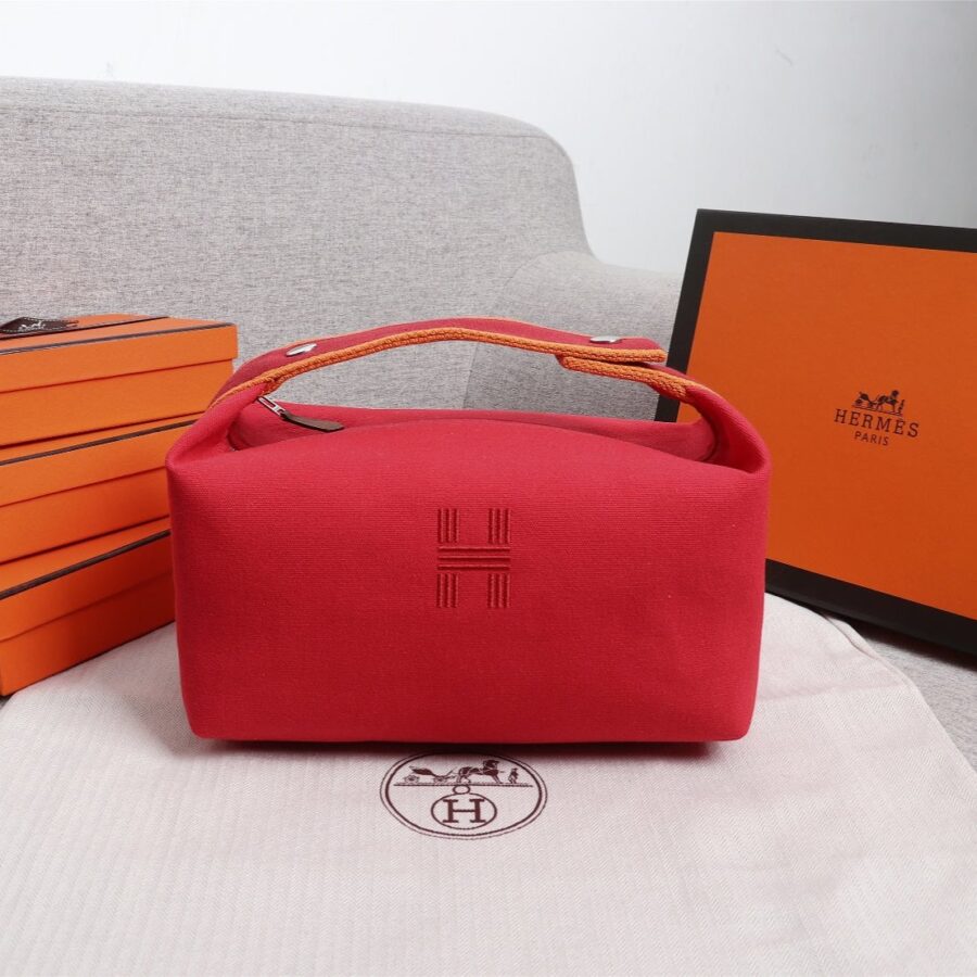 Designer handbag red – front view
