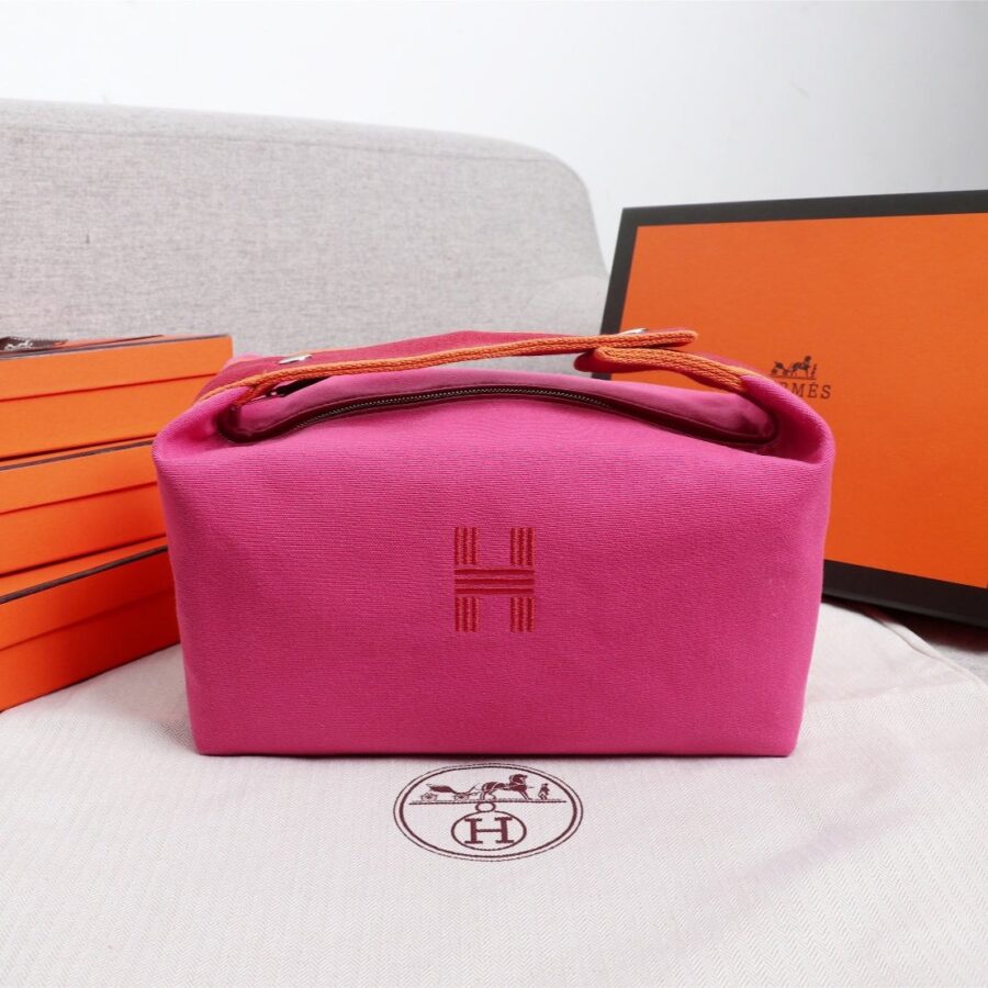 Designer handbag pink – front view