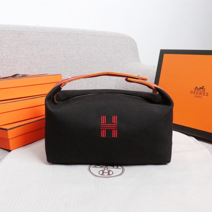 Designer handbag black – front view