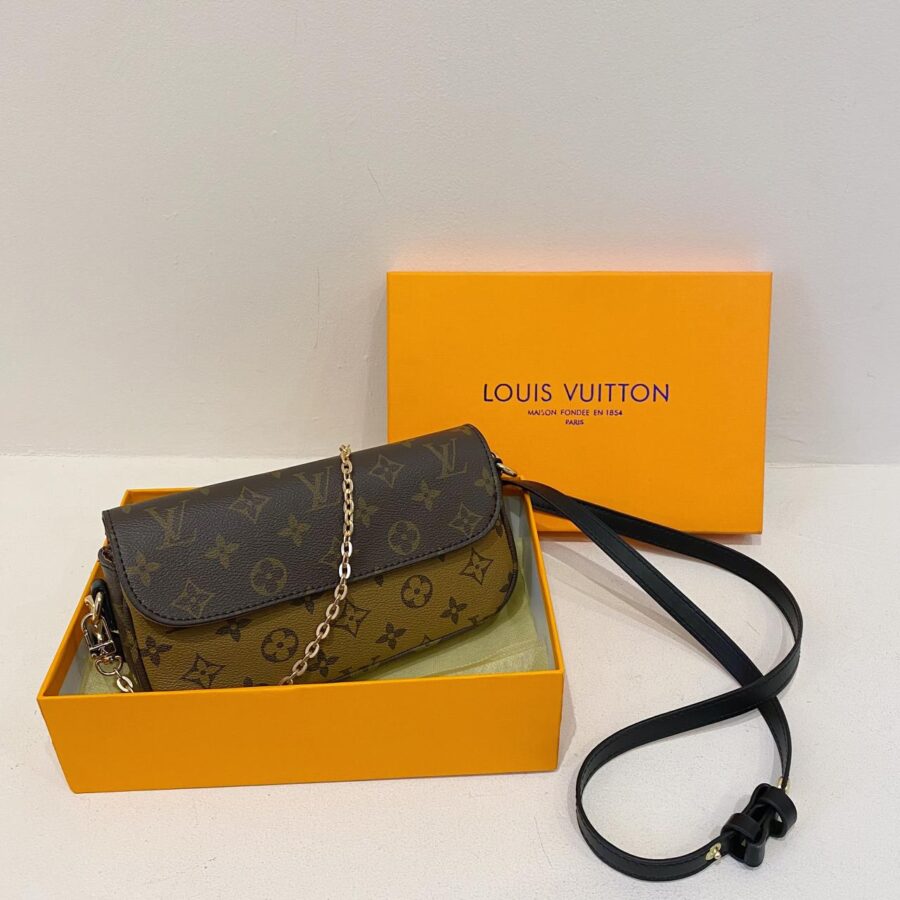 Louis Vuitton Handbag | Studio Nafay