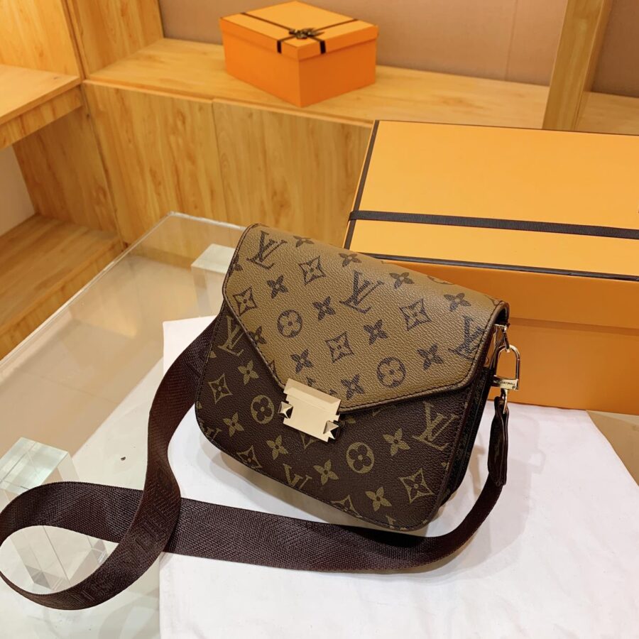 Louis Vuitton Handbag | Studio Nafay