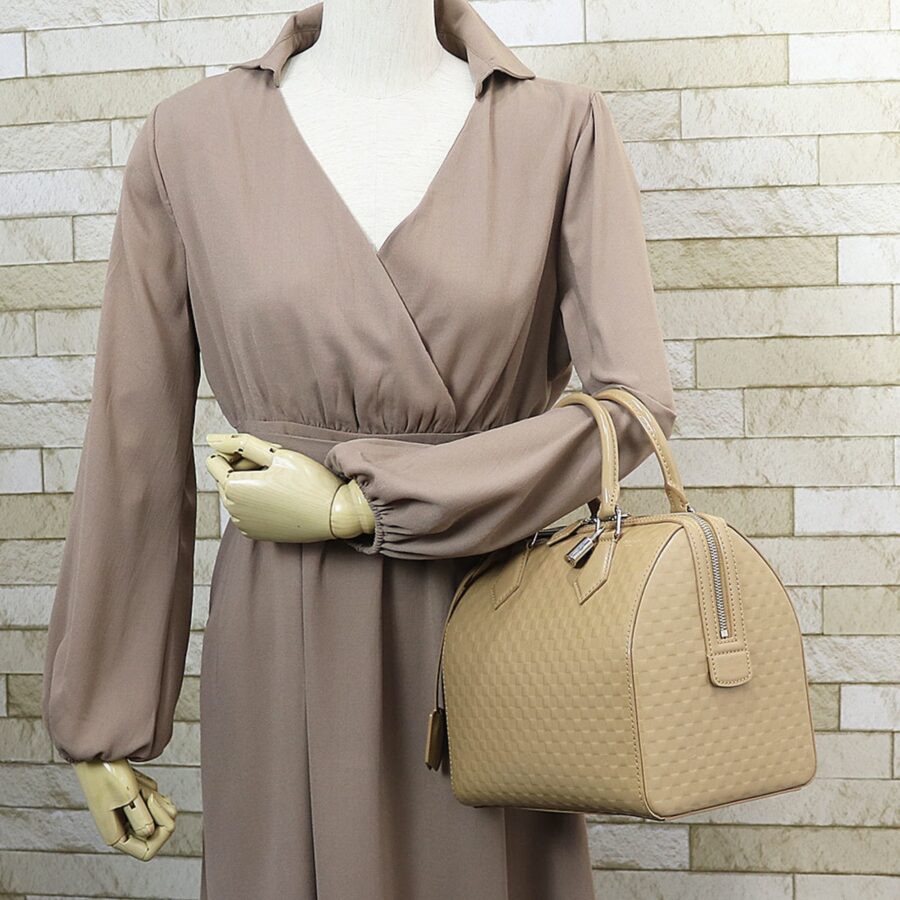 LOUIS VUITTON Handbag | Studio Nafay