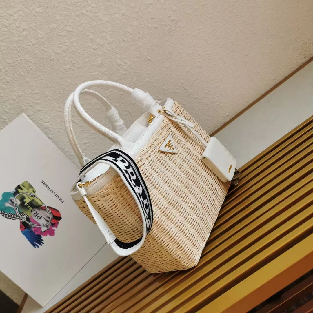 Pra Medium 26cm Wicker And Linen Blend Tote Bag